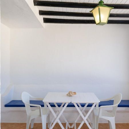 Famara Caracolillos, La Casa ภายนอก รูปภาพ