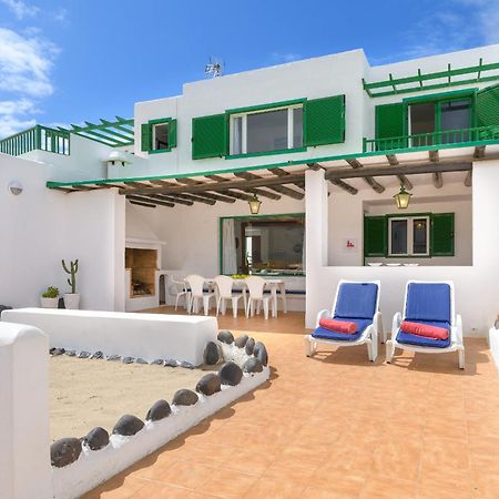Famara Caracolillos, La Casa ภายนอก รูปภาพ