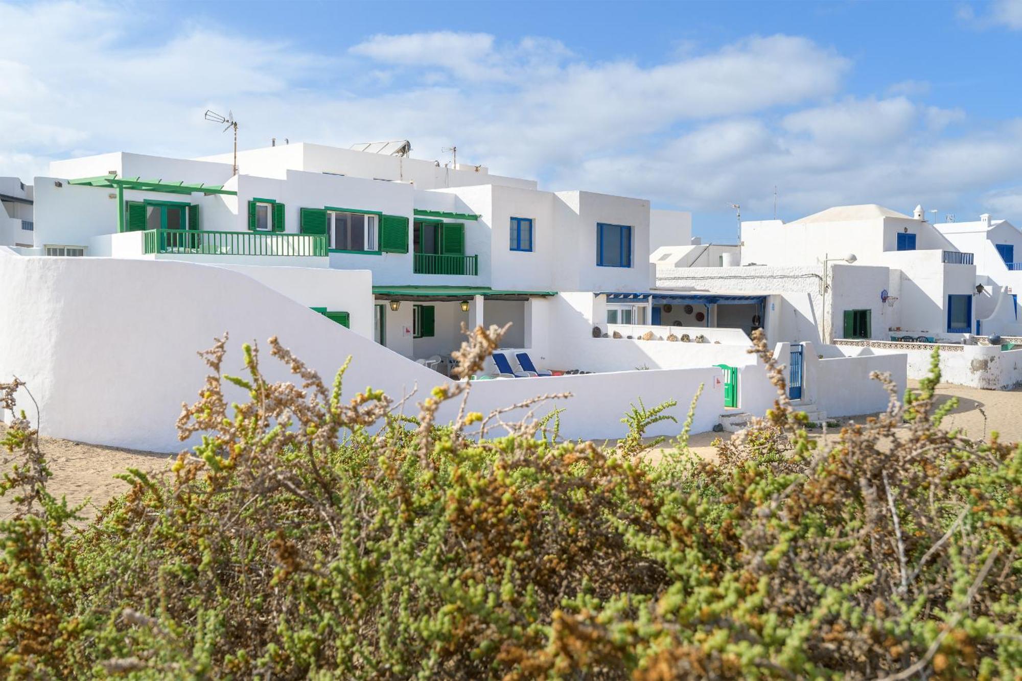 Famara Caracolillos, La Casa ภายนอก รูปภาพ