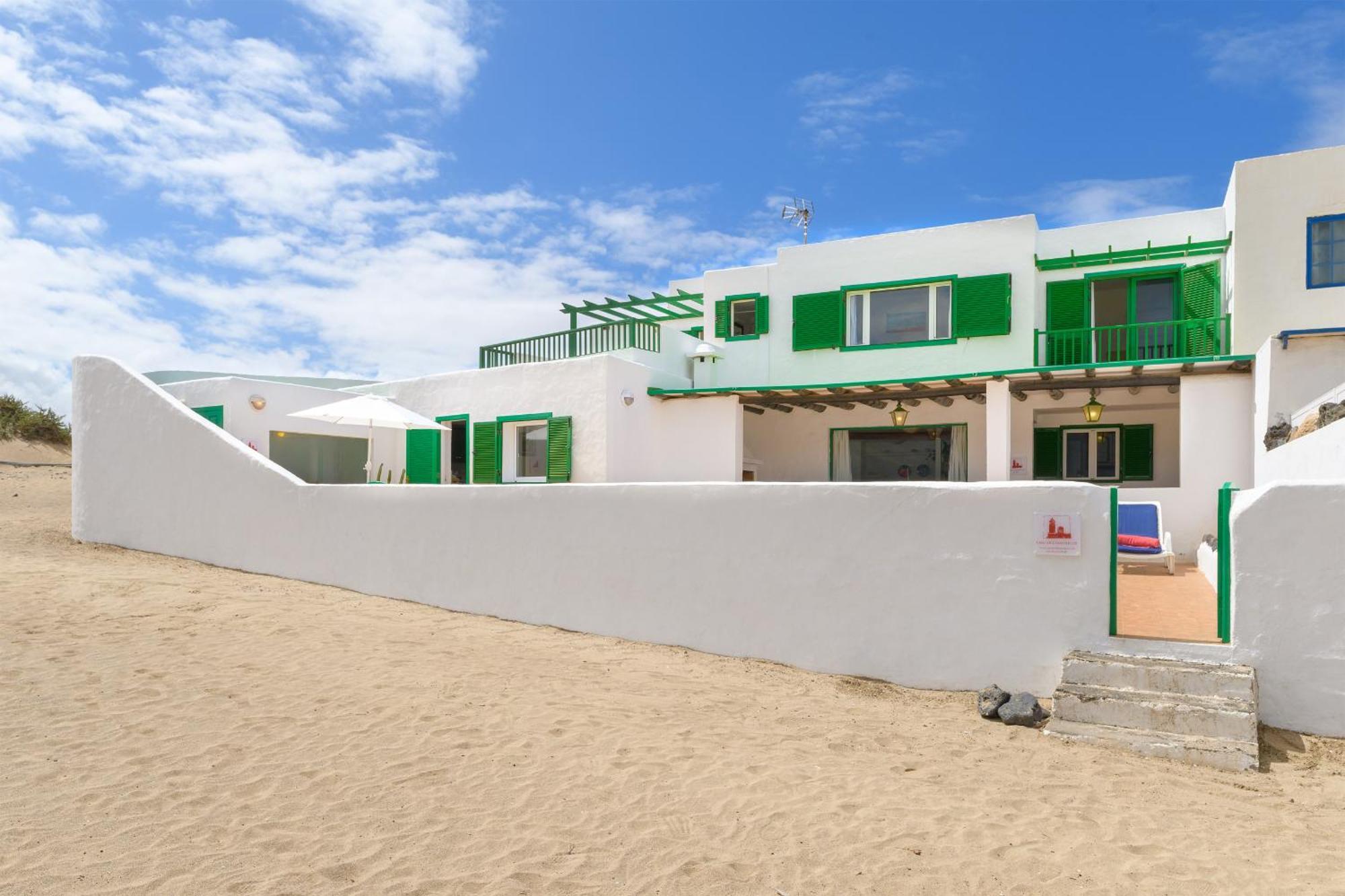 Famara Caracolillos, La Casa ภายนอก รูปภาพ