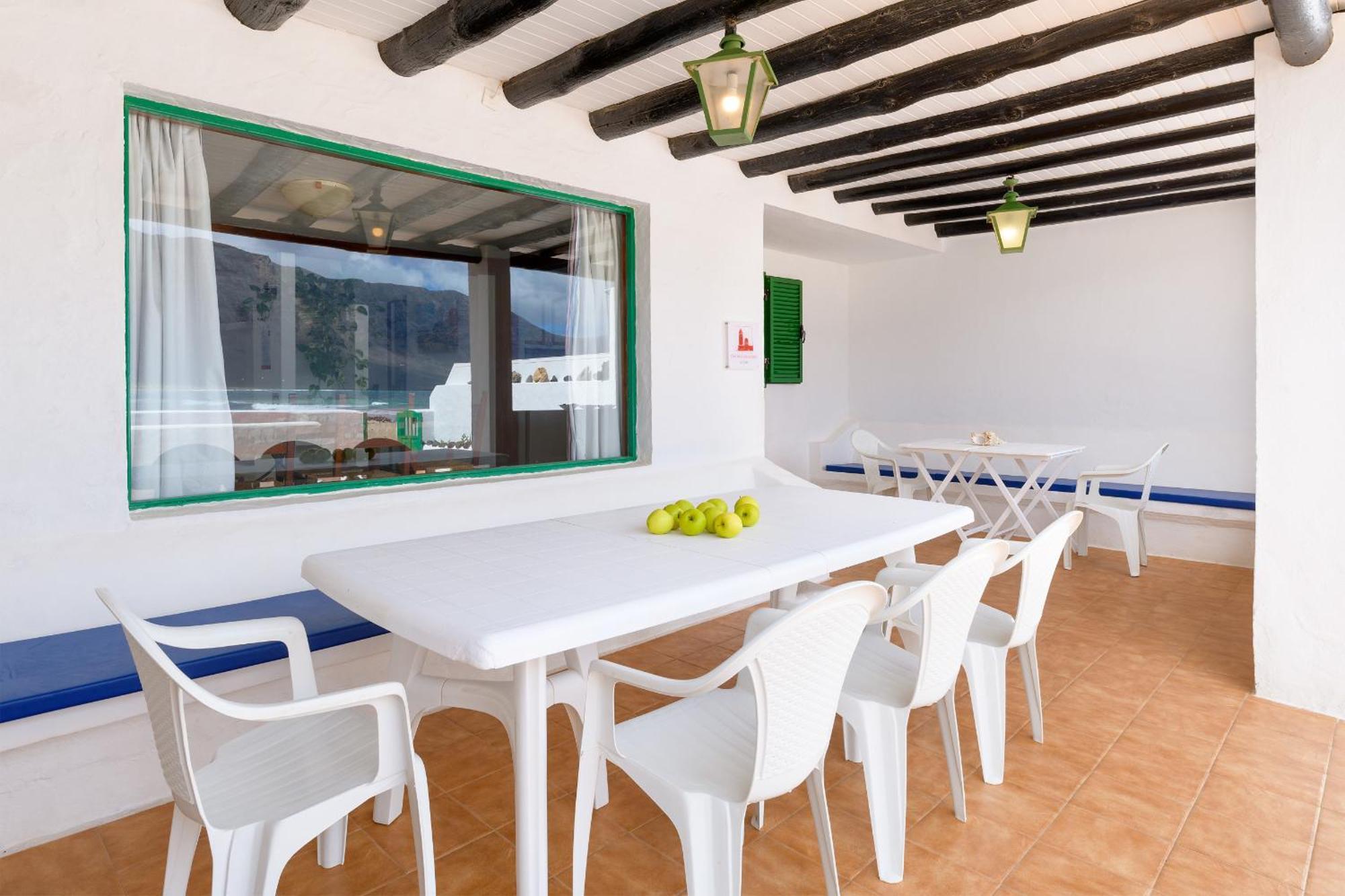 Famara Caracolillos, La Casa ภายนอก รูปภาพ