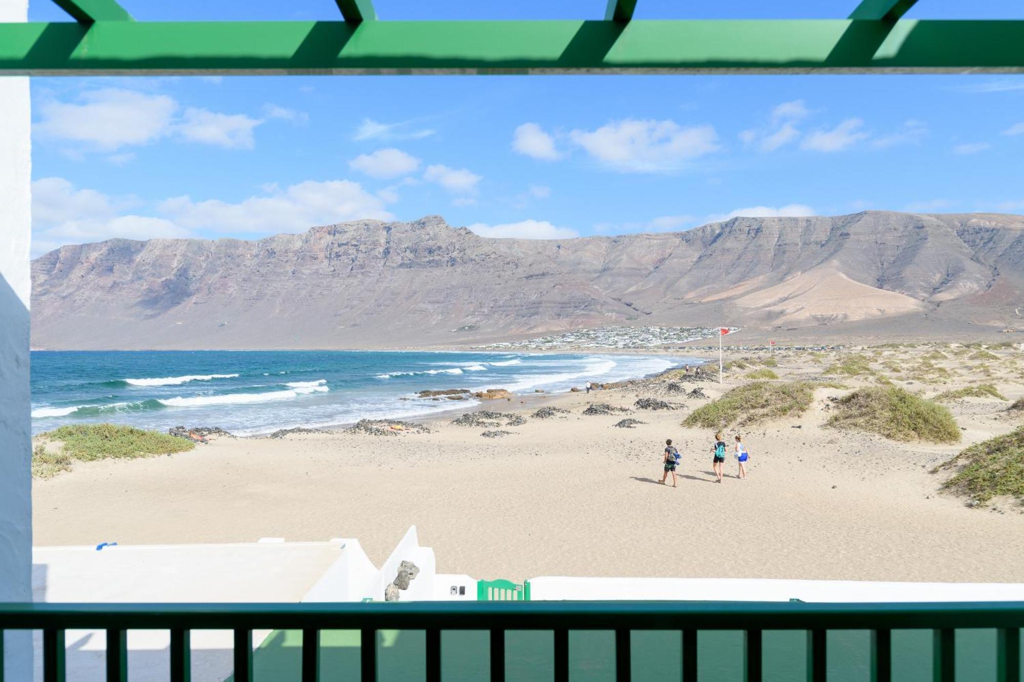 Famara Caracolillos, La Casa ภายนอก รูปภาพ