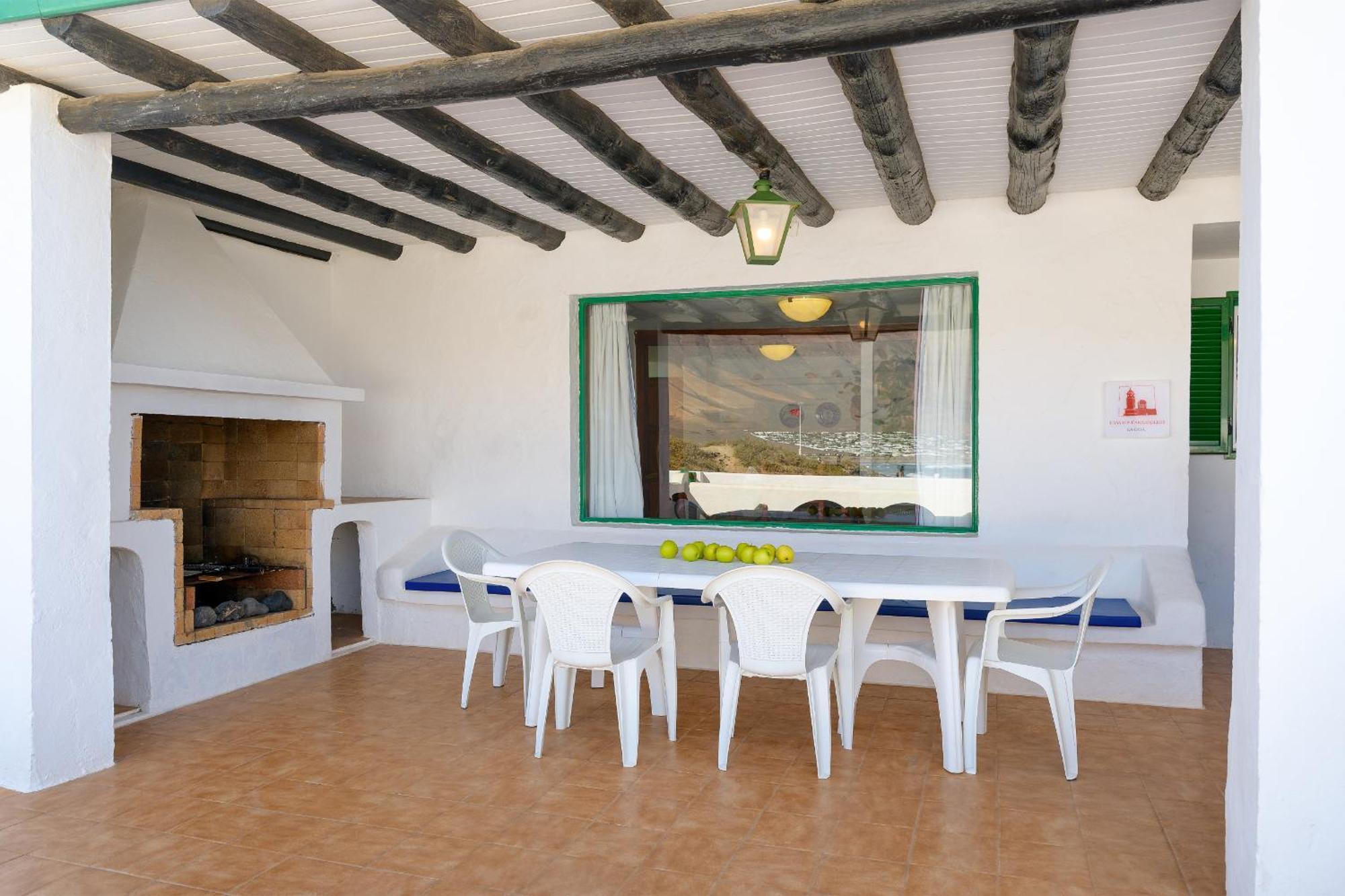 Famara Caracolillos, La Casa ภายนอก รูปภาพ